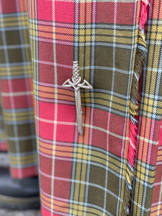 Schottische Kiltnadel Claymore Schwert