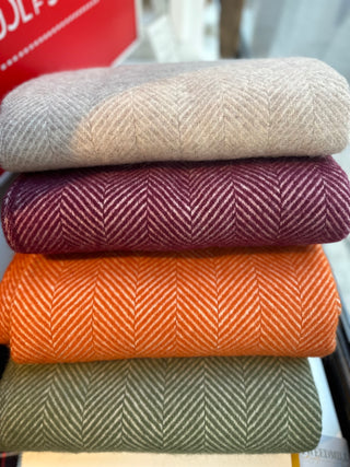 Wolldecke in  rosewood Herringbone